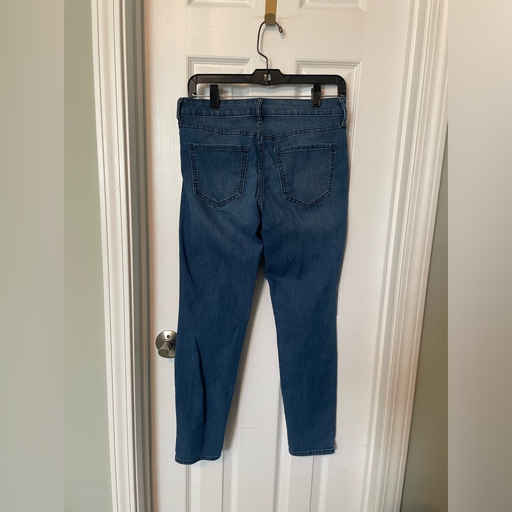 Old Navy Super Skinny Jeans - Picture 2 of 4